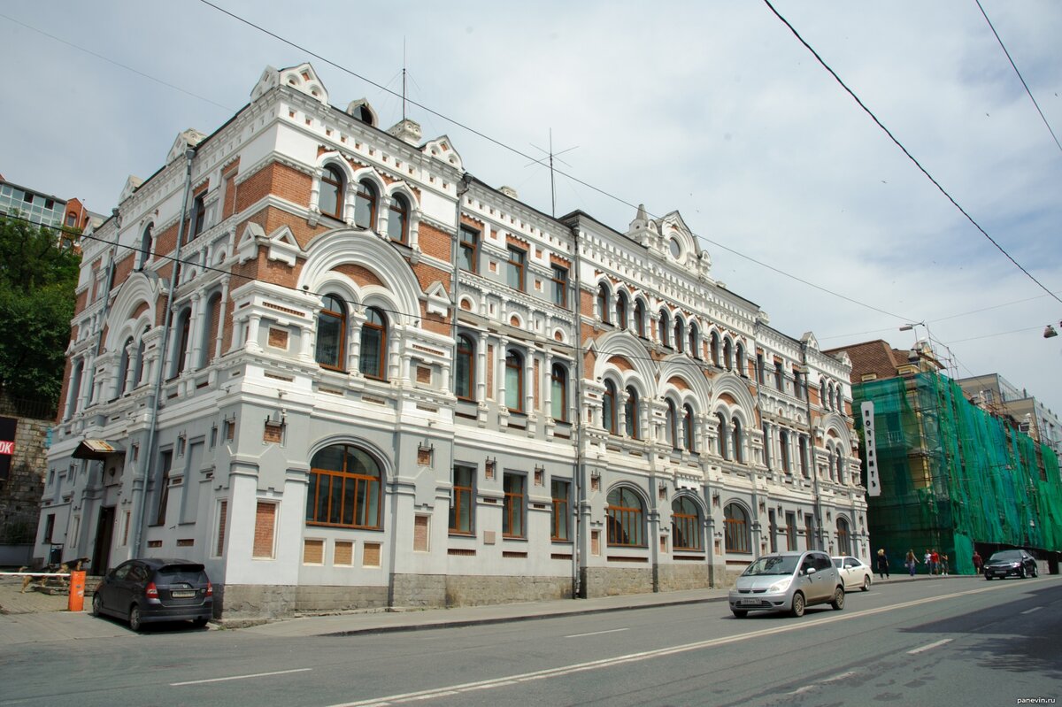 театры города владивостока