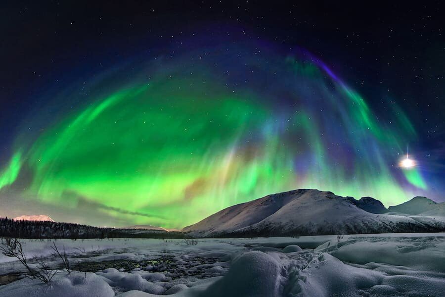 Магия этого оптического чуда отсылает нас в детство и заставляет вспомнить Кая и Герду... 