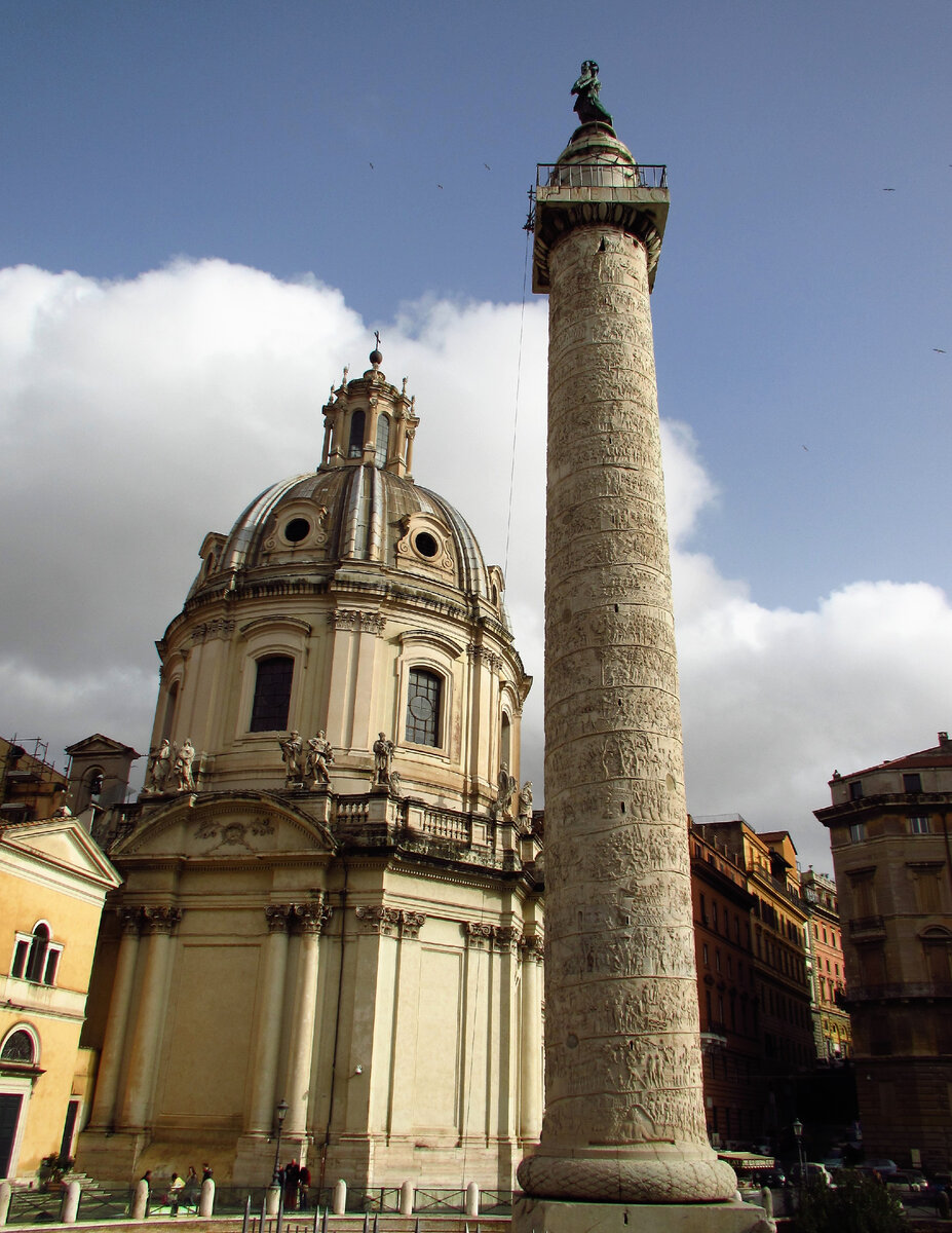 Колонна Траяна в Риме