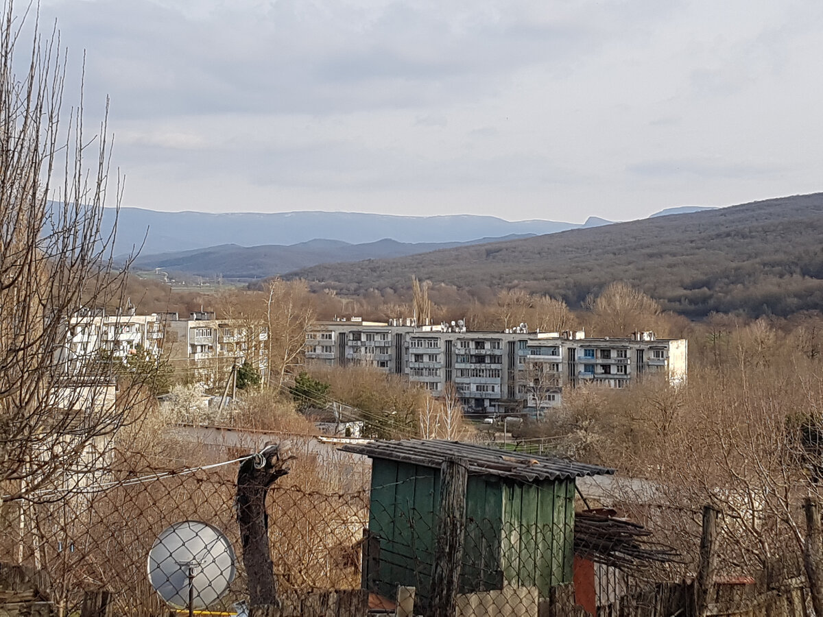 Живописное крымское село в горах. О работе, воде, транспорте, газе  рассказывают всю правду местные жители. | Добрый Крым. | Дзен