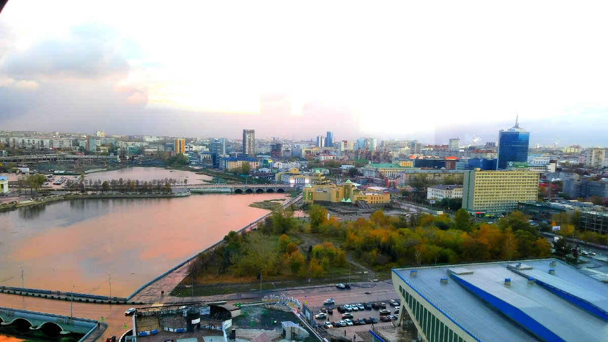 Панорама Челябинска с колеса обозрения. Челябинск 2018