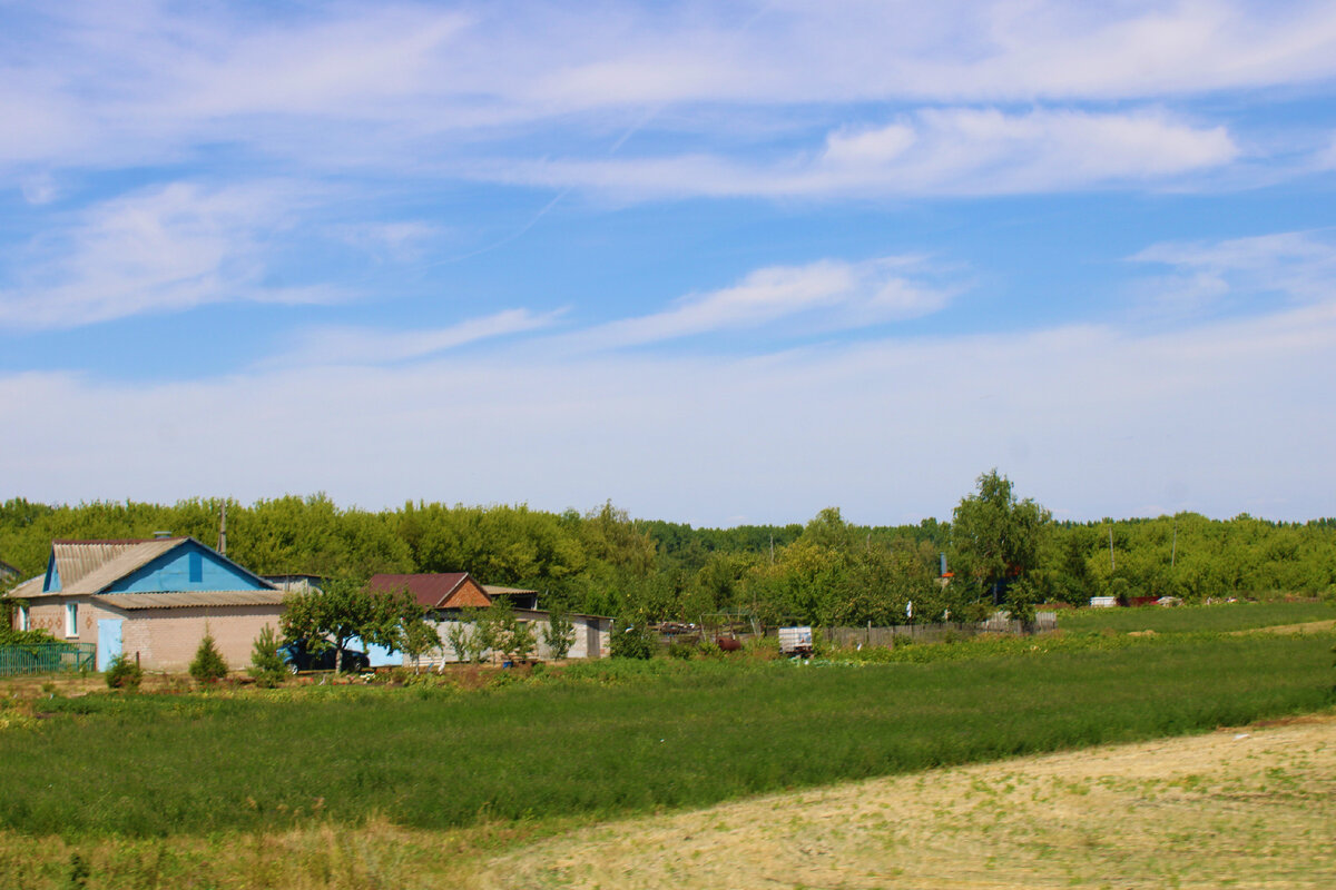 Село через