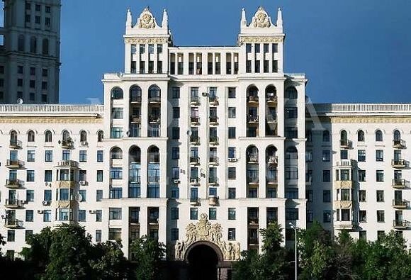 Сталинка в Санкт-Петербурге