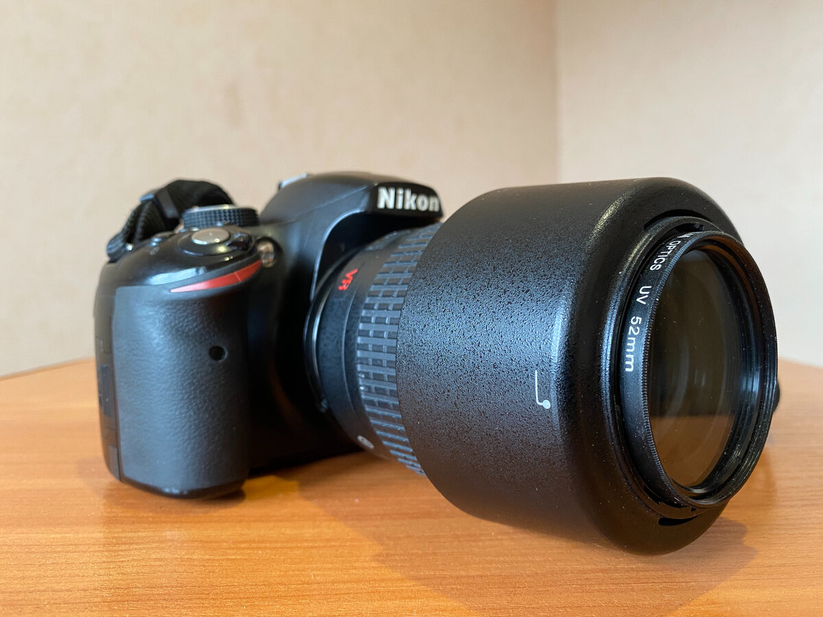 Nikon D3200 c объективом Nikkor 55-200
