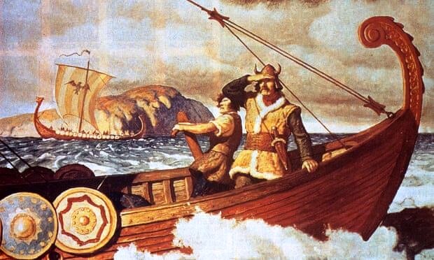 И снова не угадали. Согласно последним исследованиям Азорские острова открыли всё-таки викинги за сто лет до прибытия сюда португальцев. На это указывают обнаруженные на островах останки крупного рогатого скота привезённого поселенцами для выпаса, и мышей, проникших на борт судов путешественников с севера. Источник изображения: https://www.theguardian.com/