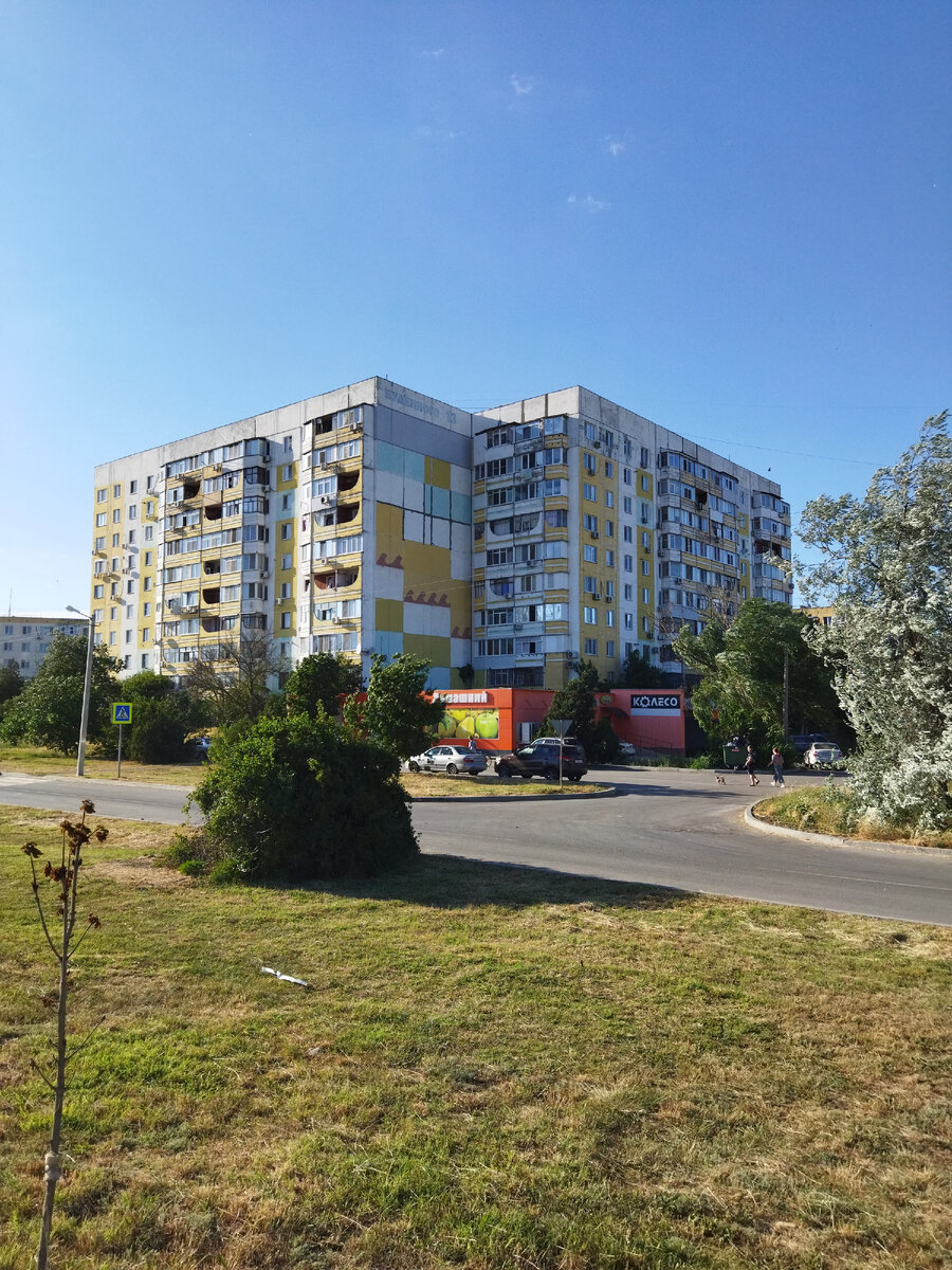 Трёхкомнатная квартира улучшенной планировки в городе Керчь