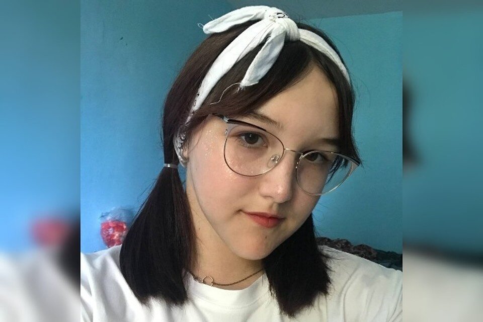     Катя заболела три года назад, но стойко переносит все необходимое лечение, чтобы поправиться. Фото: благотворительный фонд «Берегиня».