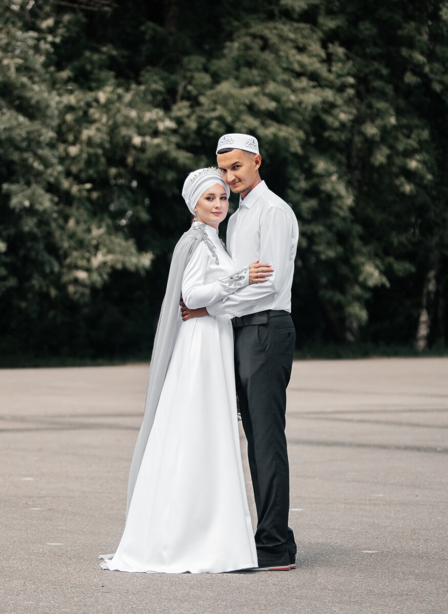 Модели Эльза и Рустам, мечеть «Ляля-Тюльпан», Уфа, 30.07.2022