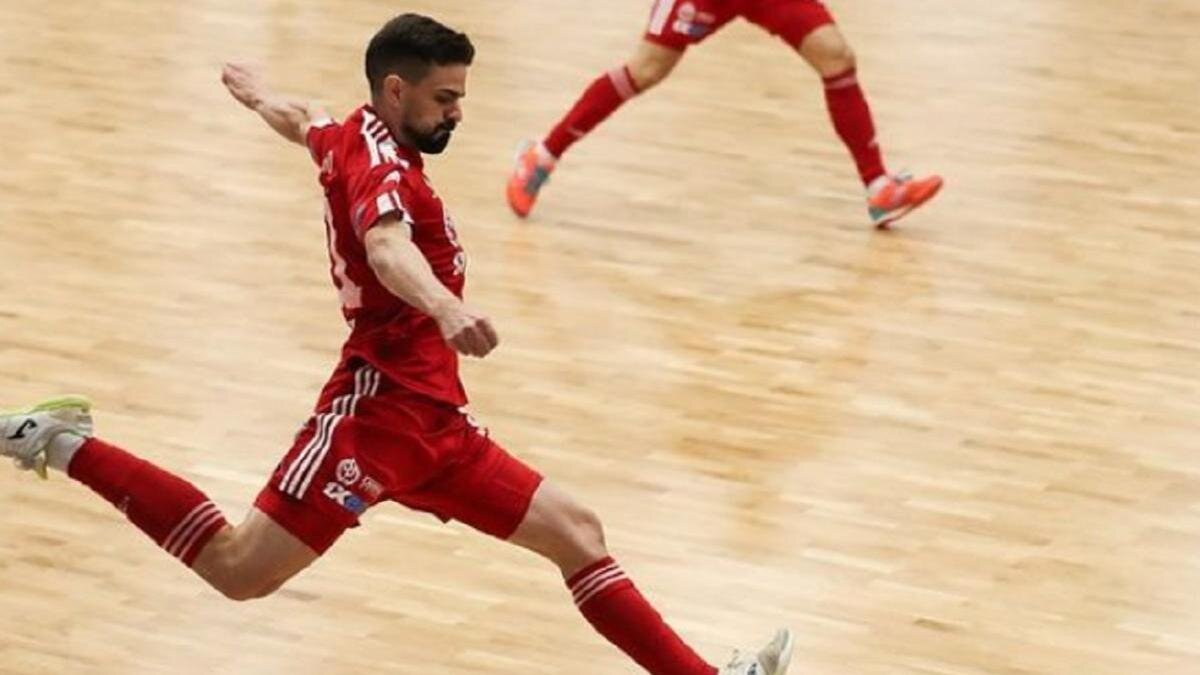    Игрок футзального клуба "Кайрат":instagram.com/afckairat/