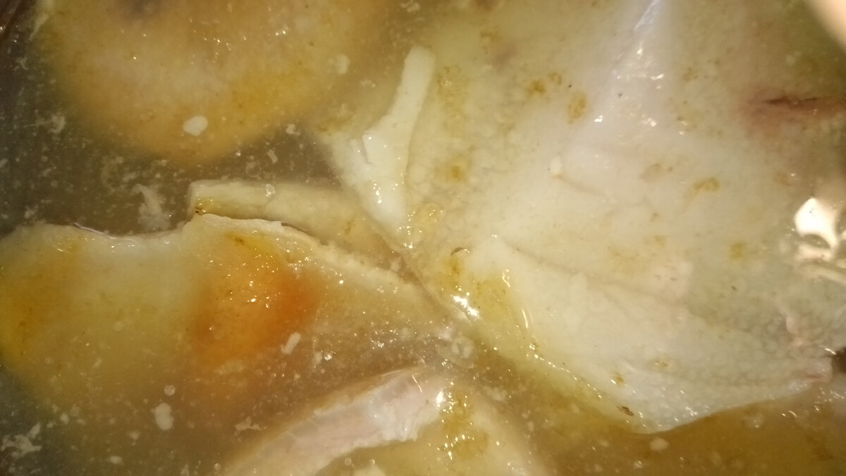 Вареная свиная шкура