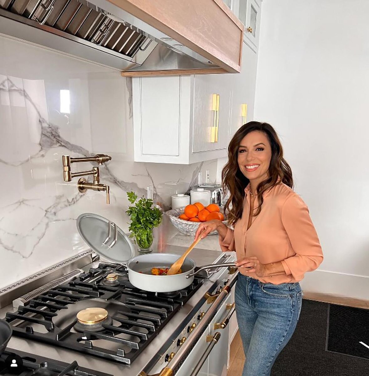    evalongoria / INSTAGRAM (ПРИНАДЛЕЖИТ META, КОМПАНИЯ ПРИЗНАНА ЭКСТРЕМИСТСКОЙ И ЗАПРЕЩЕНА В РОССИИ)