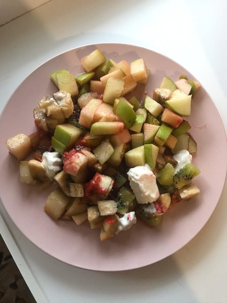 Я, в свою очередь, стараюсь питаться разнообразно и вкусно)