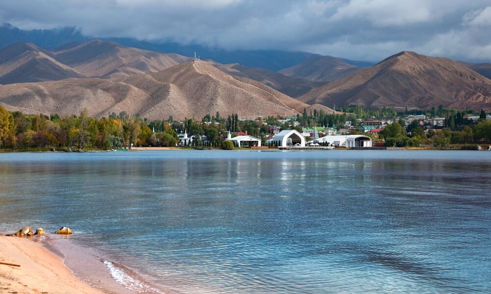 Озеро Иссык-Куль, фото из открытых источников