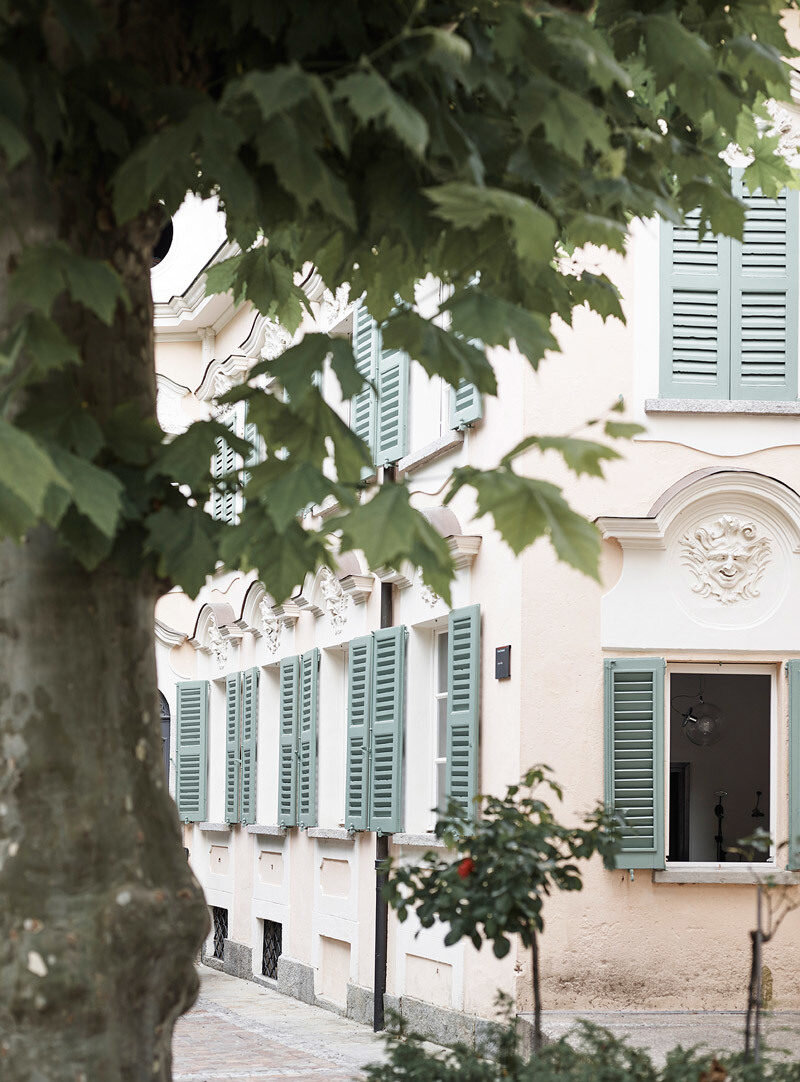 Вид на площадь Камуцци, центр Монтаньолы.