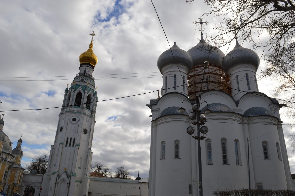 Звонница Софийского собора колокола