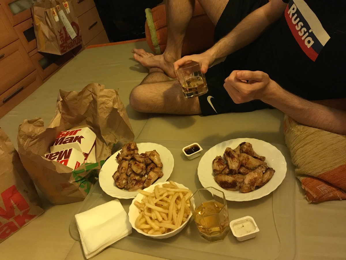 Сладкий яблочный сок и куча углеводов