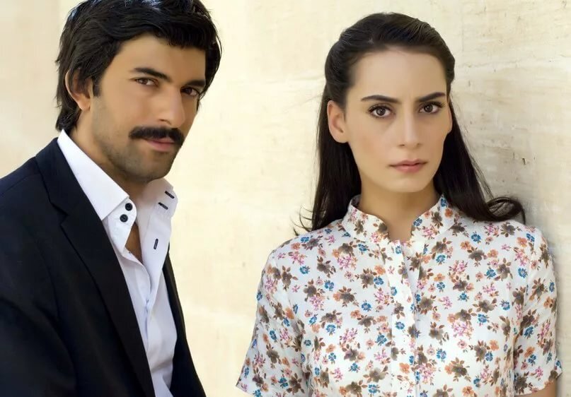 Стать облаком. Если бы я стал облаком турецкий. Энгин акюрек если бы я был облаком. Стать облаком. Энгин акюрек и аслыхан гюрбюз.