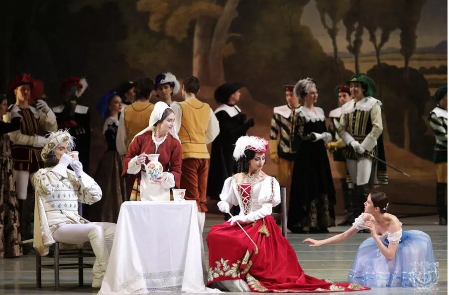 «Жизель» Сцена из I акта
© Мариинский театр. Фото Наташи Разиной. 2017