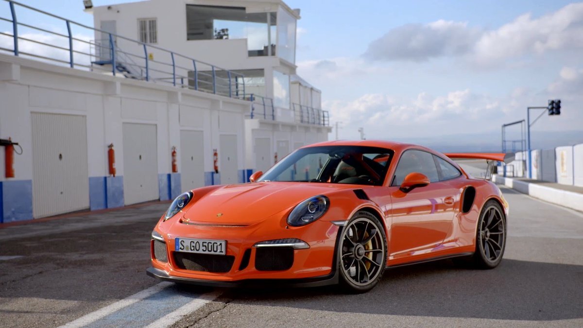 Porsche 911 gt3 Orange