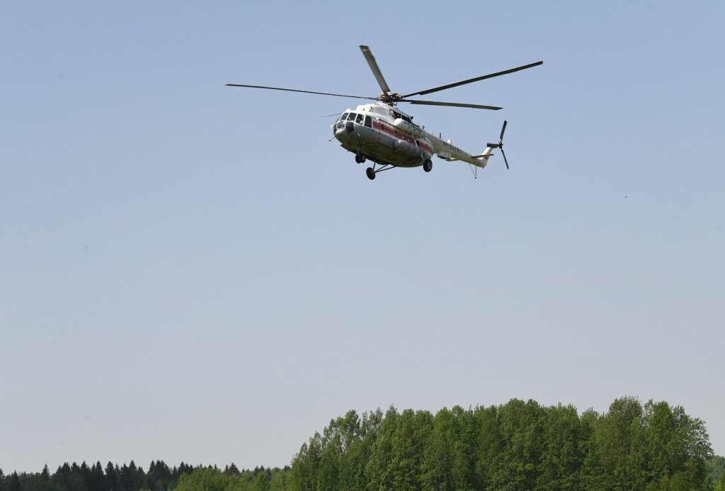 Игорь Руденя и министр МЧС Евгений Зиничев отправились в авиаразведку