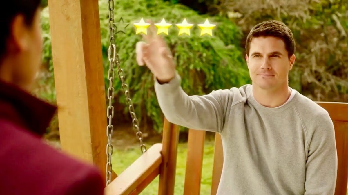 В будущем сознание умирающего человека можно будет переселить в цифровой мир. Именно по этому пути идет программист Нэйтан: после смерти в ДТП он переносится в виртуальный мир.