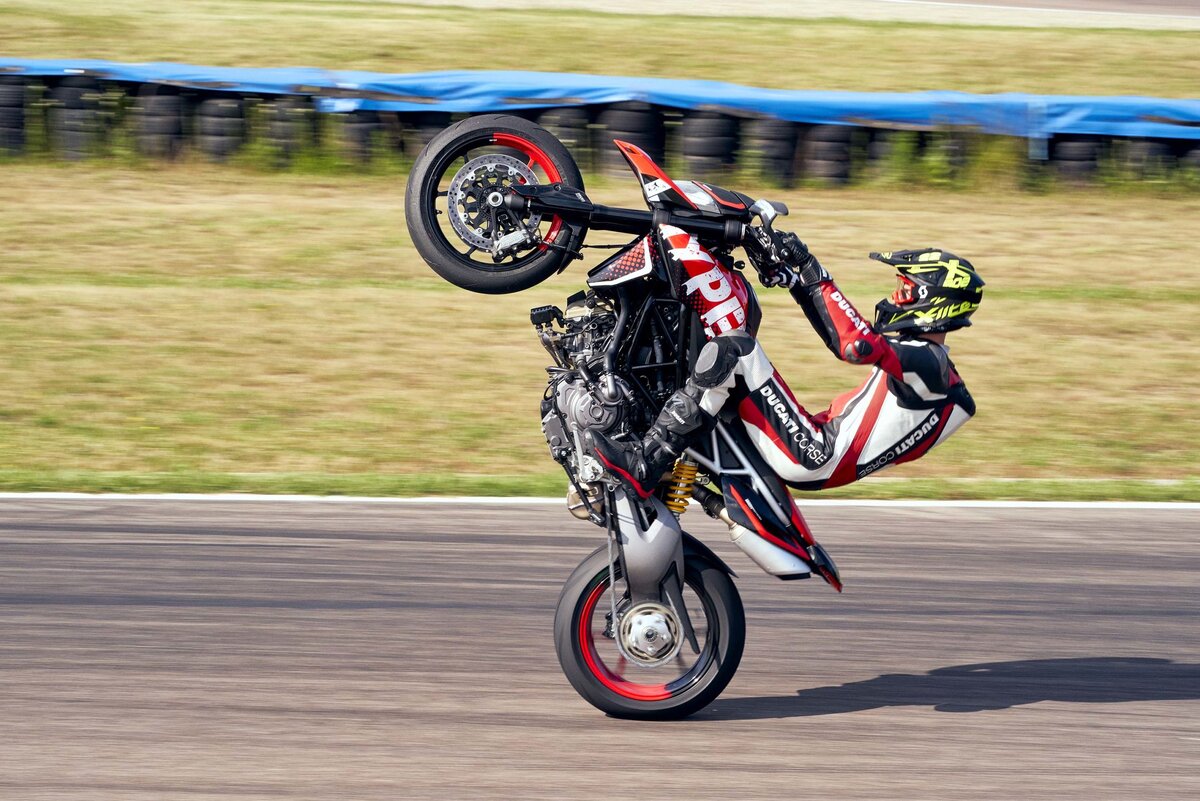 РњРѕС‚РѕС†РёРєР» Ducati Hypermotard