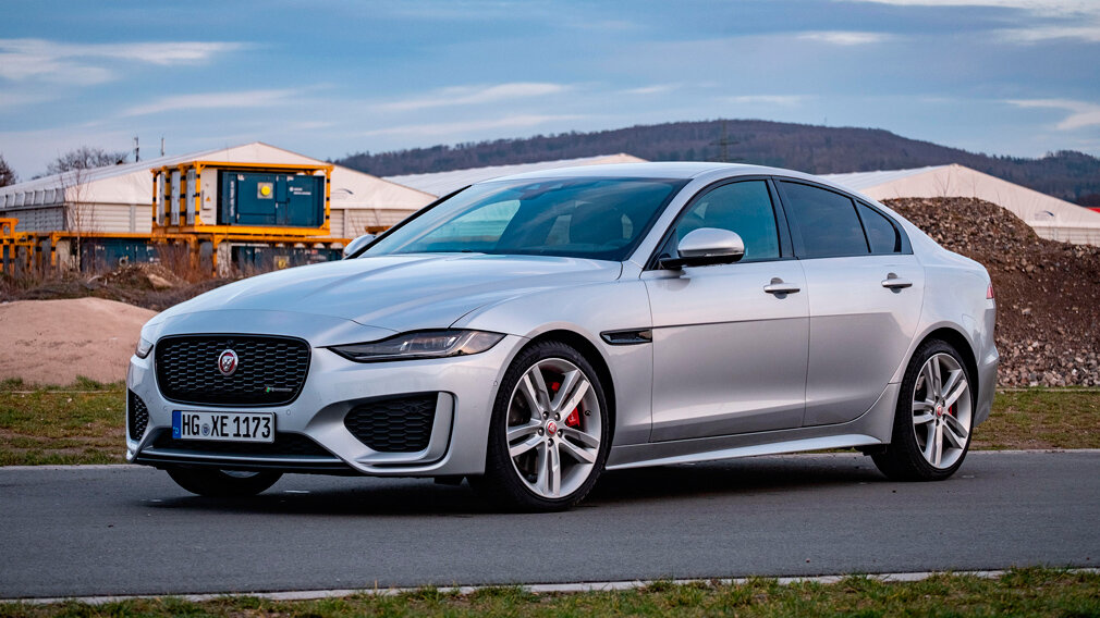 Jaguar XE
