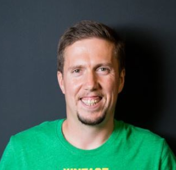 Яков Новиков