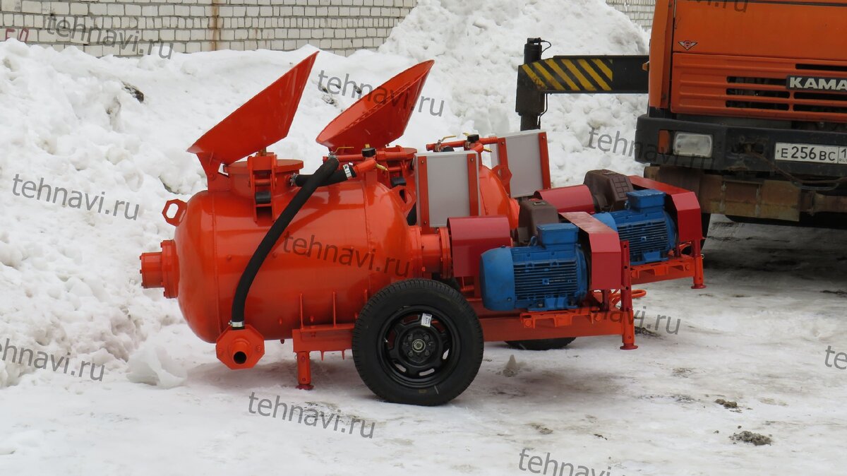 Пневмонагнетатели СО-241 К-Р11 - фото с поступления на склад ГК "ТЕХНАВИ" в Рязани