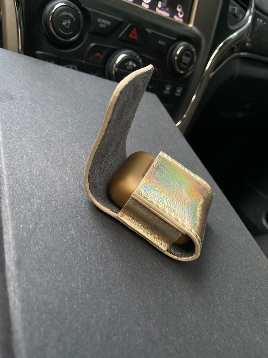 Золотой, кожаный чехол для беспроводных наушников Apple AirPods