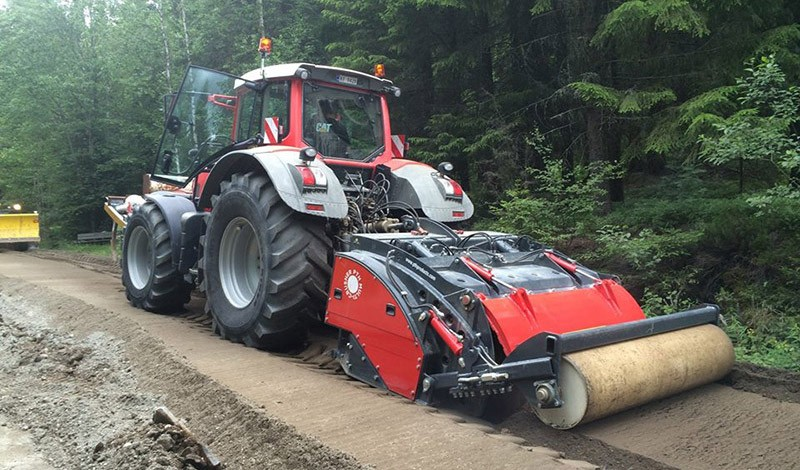 Ротоватор PTH Multi Crusher в работе