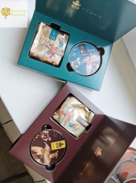 Тональный крем от Catkin. Есть еще жидкий, но к сожалению его не осталось