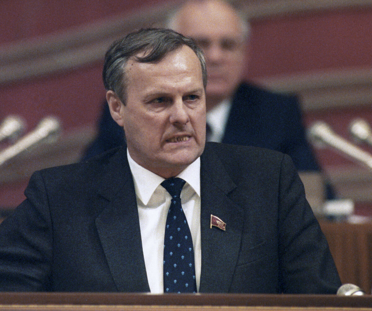 Коммунист Анатолий Собчак