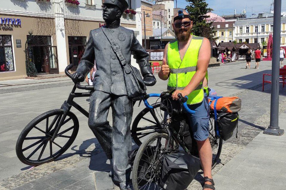     К концу сентября Крылов планирует добраться до цели.