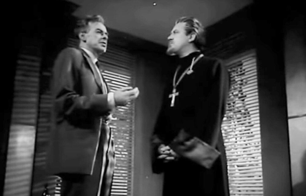 Спор со своим шурином-священником о том, нужна ли человеку вера в Бога – центральная сцена в фильме.  