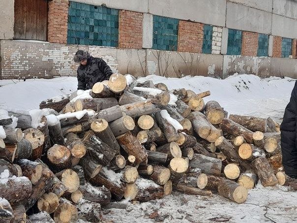    В Грачевском районе для мобилизованных заготовили 30 кубометров дров Елена Шкатова