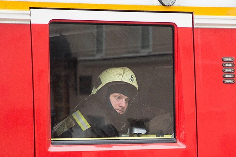     Возгорание ликвидировали в 12:31 Александр ГЛУЗ