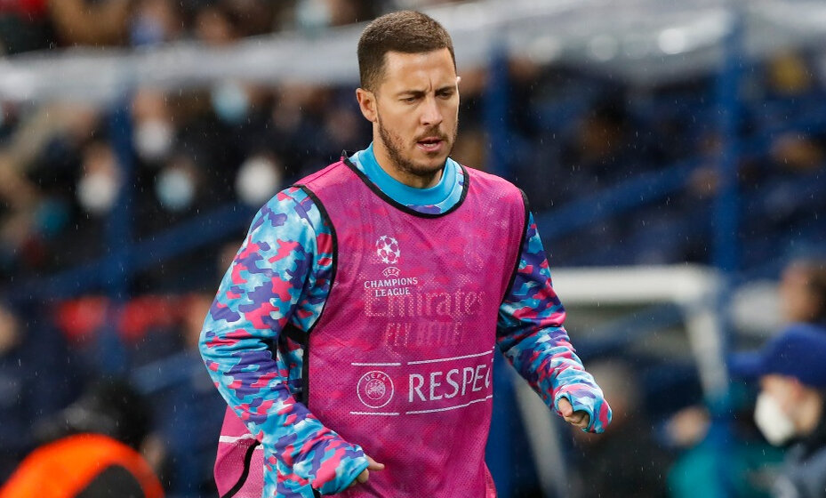    Некогда звезда «Челси» Эден Азар — частый гость скамейки «Реала». Фото: Global Look Press