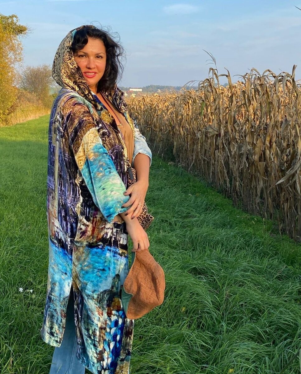    Анна Нетребко