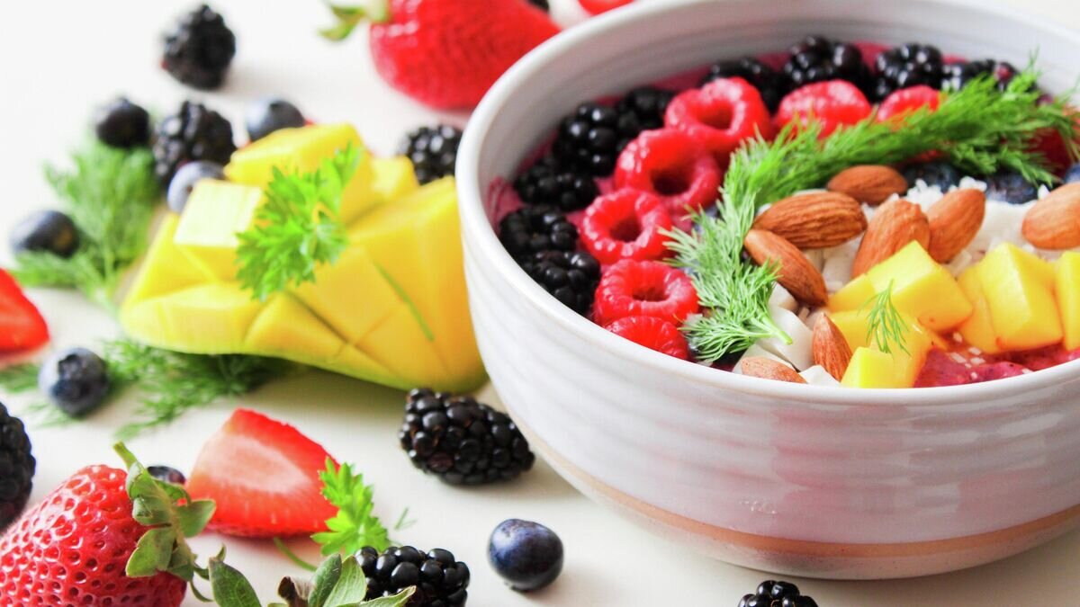    Ягоды и фрукты© Pexels / Trang Doan