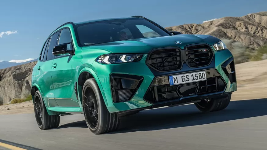 На фото: обновлённый кроссовер BMW X5 M Competition