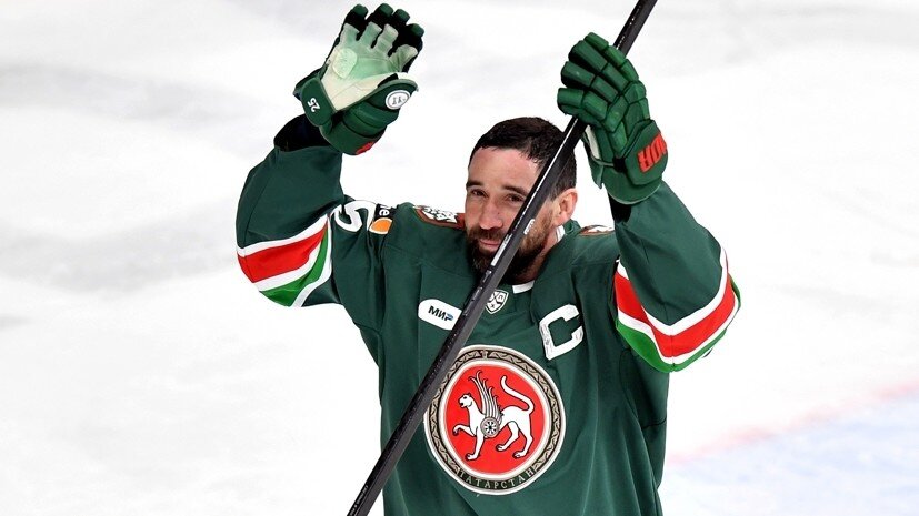     Хоккеист «Ак Барса» Данис Зарипов РИА Новости Максим Богодвид