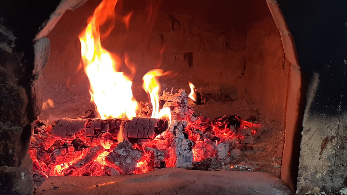 Огонь в русской печи. Фото автора