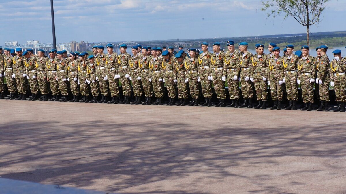     В Нижнем Новгороде 9 мая прошел Парад Победы. Корреспондент NewsNN побывал на мероприятии. Публикуем фоторепортаж.