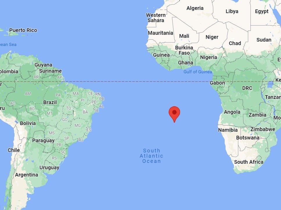 Место ссылки Наполеона и один из самых труднодоступных уголков Земли ...