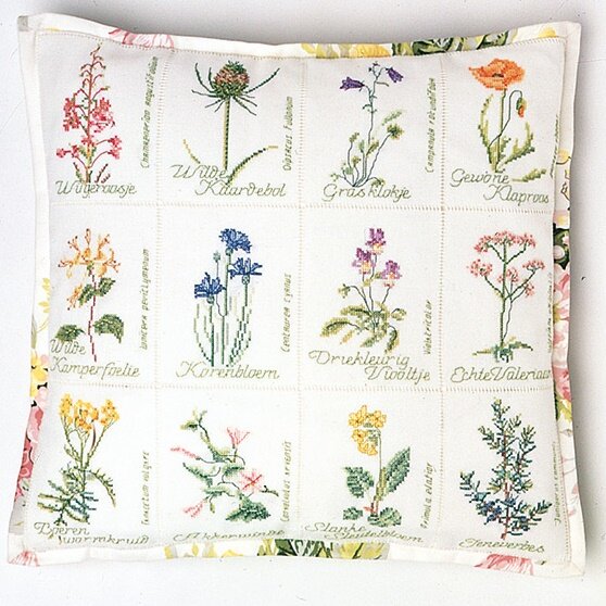 Набор для вышивания Thea Gouverneur "Thea Gouverneur 2074 "Подушка с дикими цветами"" 2074