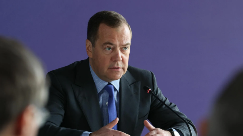Дмитрий Медведев
