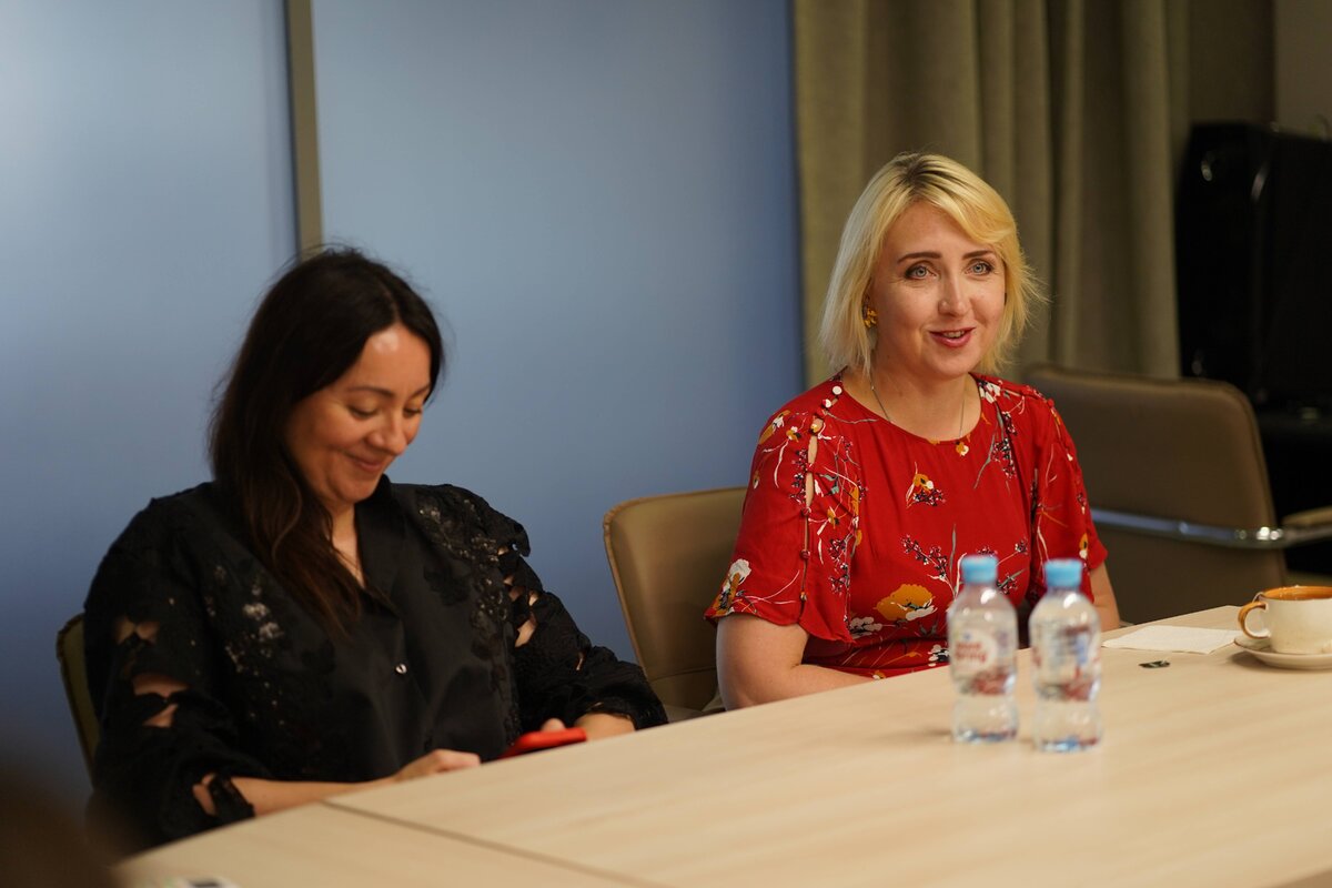 Екатерина Яковлева - на фото справа. Фото: Дарья Паращенко, "Краснодарские известия"