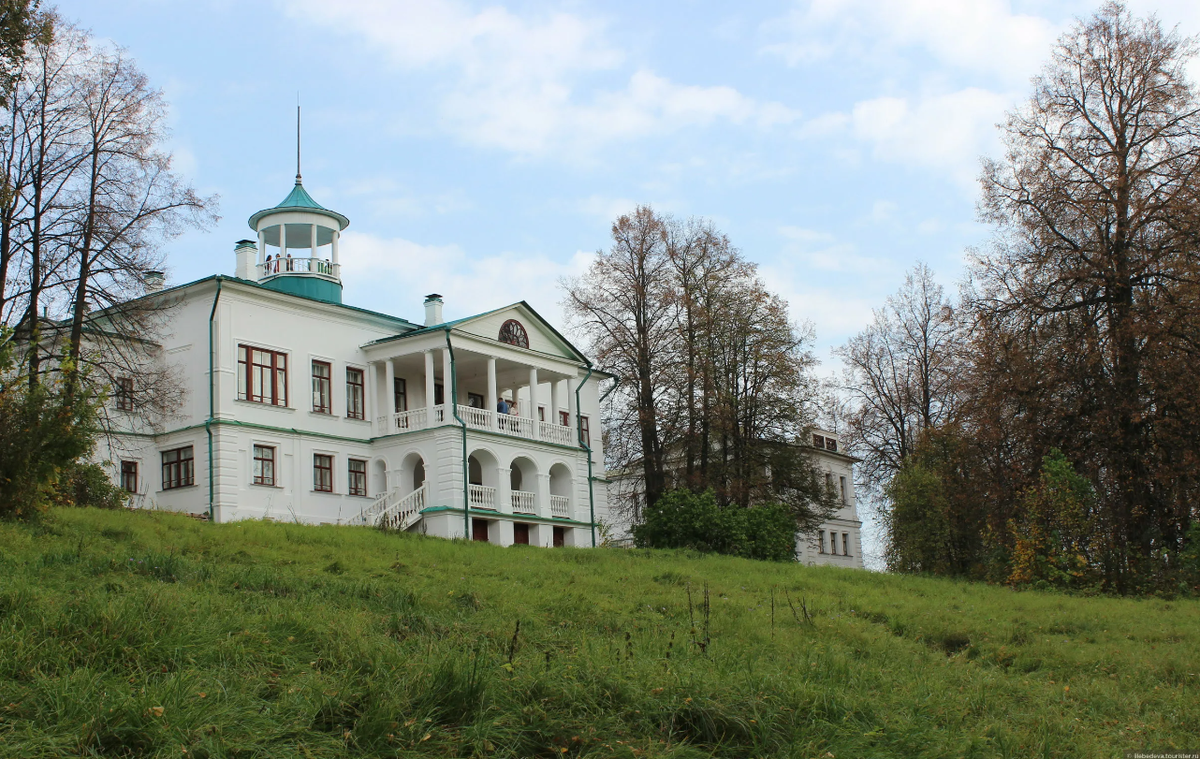 Село карабиха стоит егэ. Усадьба Карабиха. Усадьба Островского Карабиха. Карабиха Ярославль. Усадьба Карабиха Гоголь.