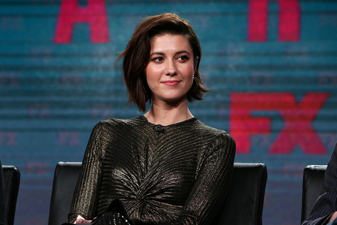 Чего-то Поклонскую напомнила на это фото, не к ночи сказано...